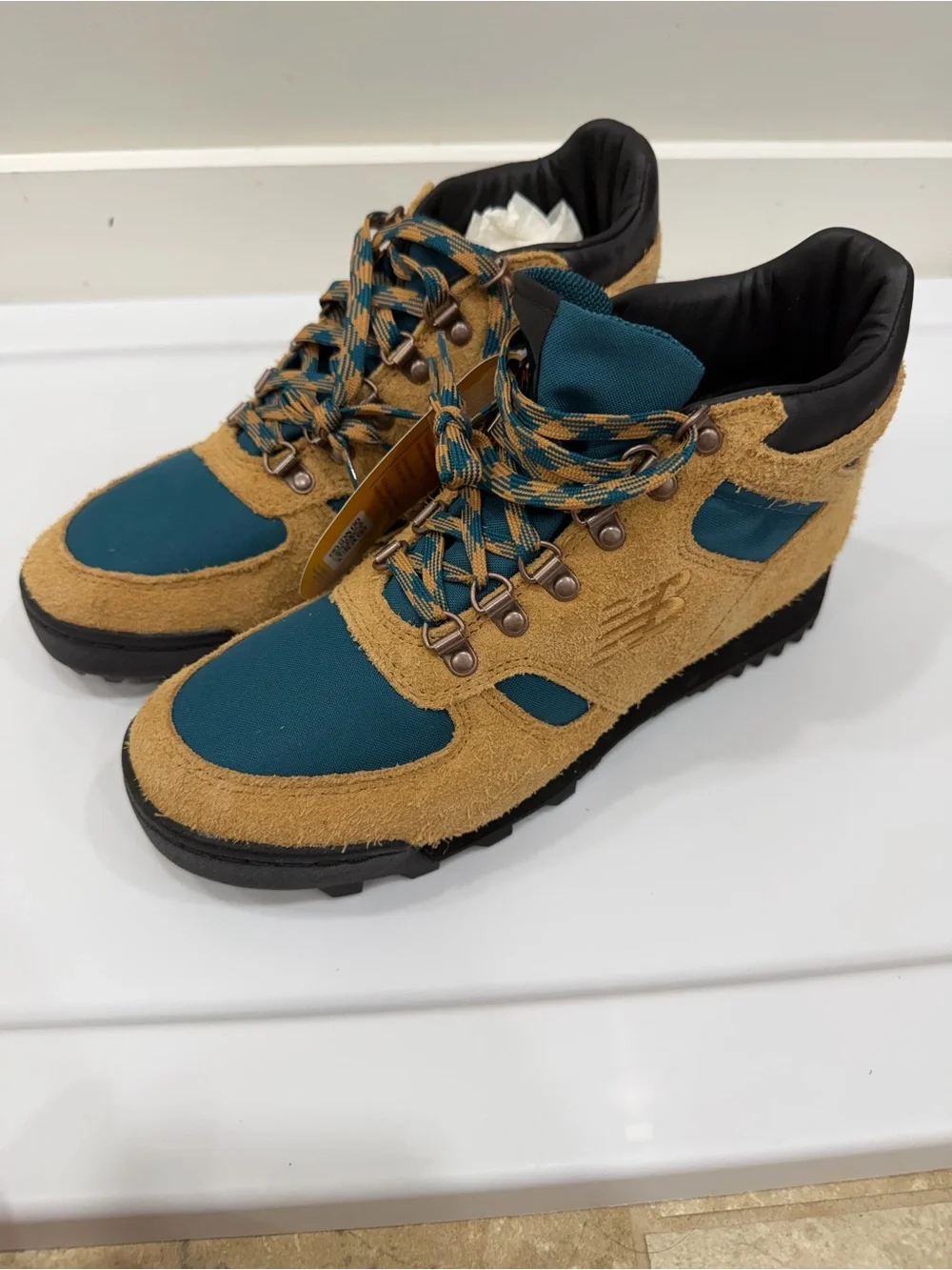 New Balance Men’s Urainaa Trail Hiker Shoes Boots Size 8.5